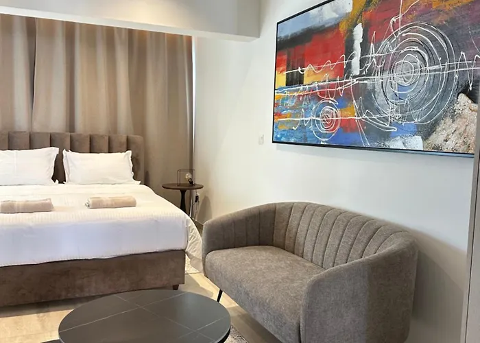 公寓 Aurora Downtown Living