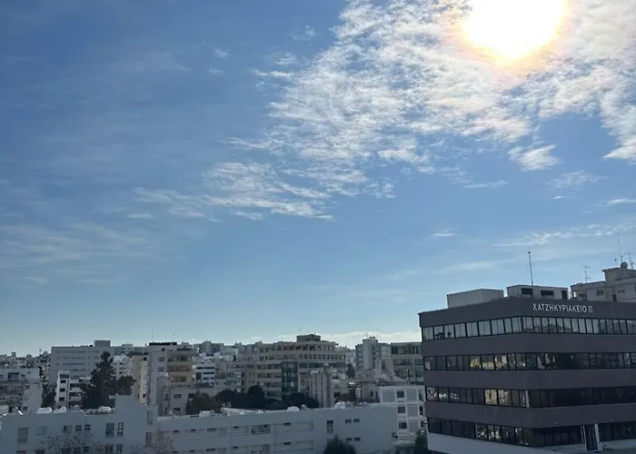 公寓 Aurora Downtown Living *