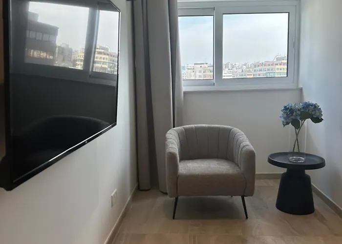 Aurora Downtown Living